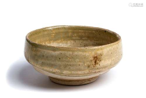 AN ANNAMESE CÉLADON GLAZED BOWL Trân dynasty, 13th...