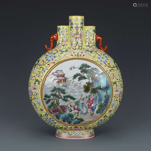 QIANLONG MARK, A FAMILLE ROSE FLAT VASE