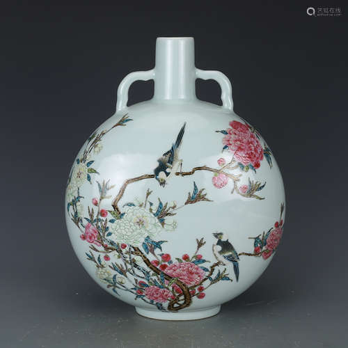 YONGZHENG MARK, A FAMILLE ROSE FLAT VASE