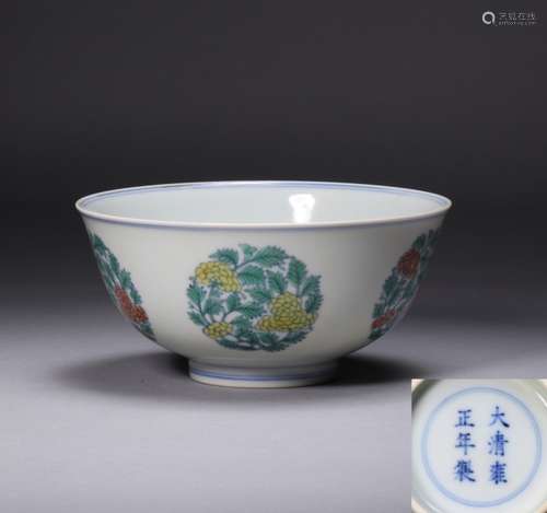 YONGZHENG MARK, A DOUCAI GLAZED BOWL