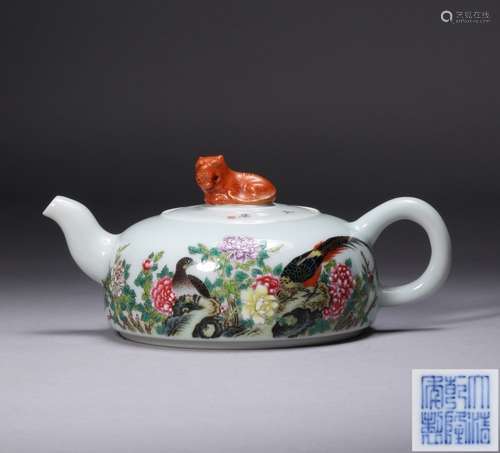 QIANLONG MARK, A FAMILLE ROSE TEAPOT