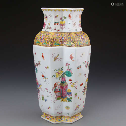 QIANLONG MARK, A FAMILLE ROSE VASE