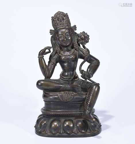 A BRONZE BUDDHA SCULPTURE OF GREEN TARA