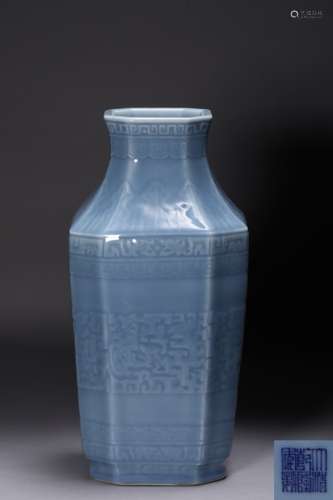 QIANLONG MARK, A BLUE GLAZED VASE