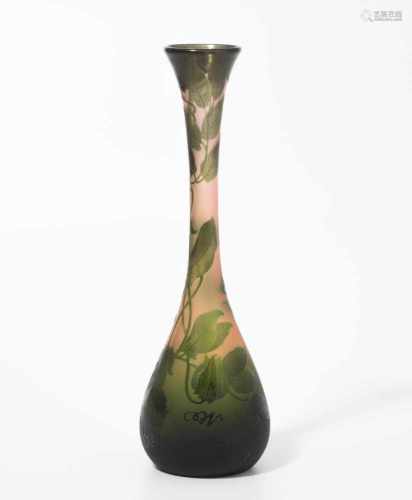 D'ArgentalNancy, um 1920. Nicolas, Paul. Vase. Farbloses Glas, mit rosa und grünen