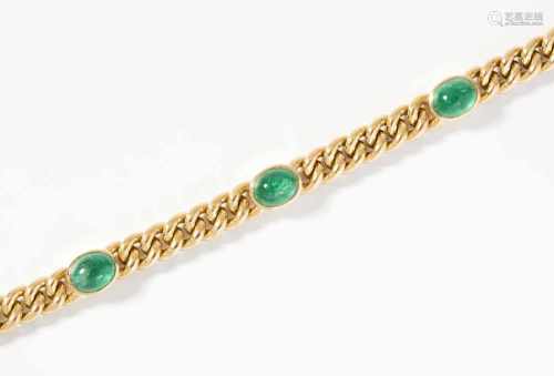 Smaragd-Gold-Bracelet750 Gelbgold. Massive Runderpanzerkette mit 5 ovalen Smaragd-Cabochons ca. 4