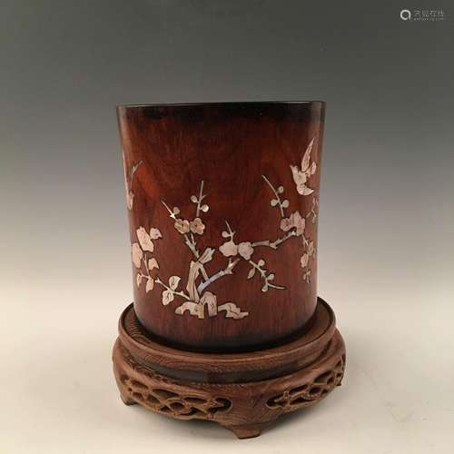 Fine Rosewood Brushpot With Inlaid Snail Decoration