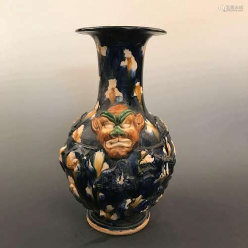 Chinese San Cai Vase