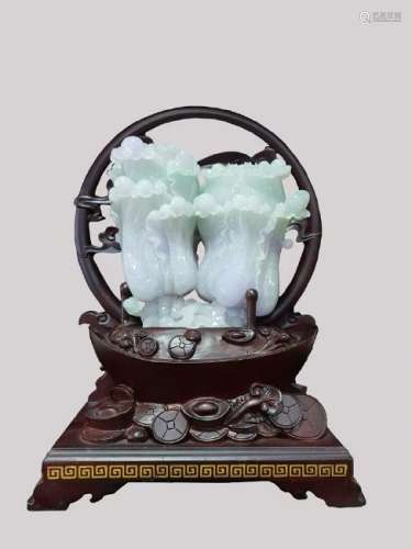 A JADEITE CARVING OF CHINESE CABBAGE