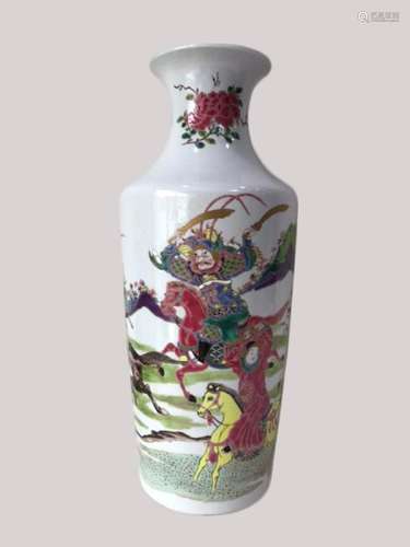 A FAMILLE-ROSE FIGURE VASE ,QING DYNASTY