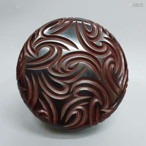 A CARVED BLACK-RED LACQUER BOX AND COVER ,QING DYNASTY