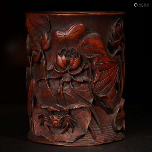 A CARVED BAMBOO 'LOTUS' BRUSHPOT.BITONG ,QING DYNASTY