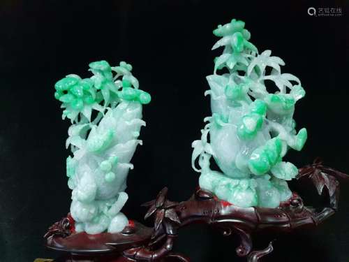 A JADEITE CARVING OF BAMBOO'S TREES