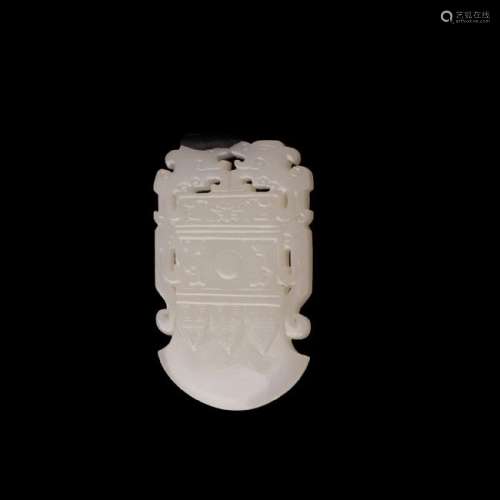 A CARVED WHITE JADE AXE-SHAPED PENDANT ,QING DYNASTY