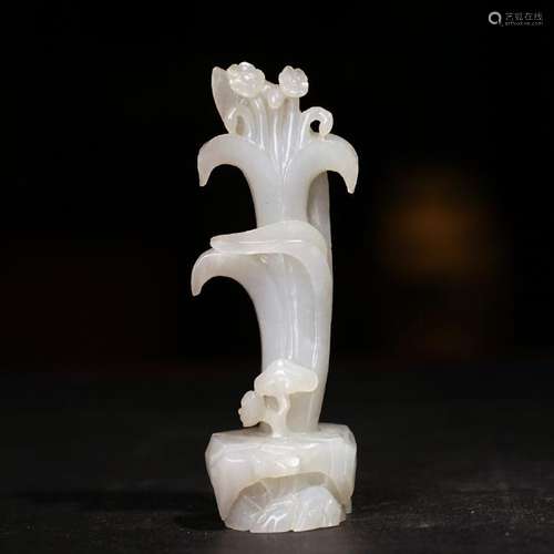 A CARVED WHITE JADE FLOWER ,QING DYNASTY