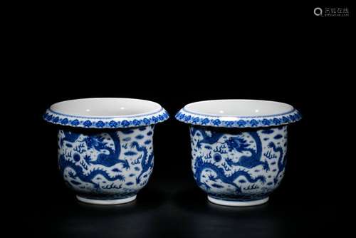 A Pair of Blue And White 'Dragon' Jardinières