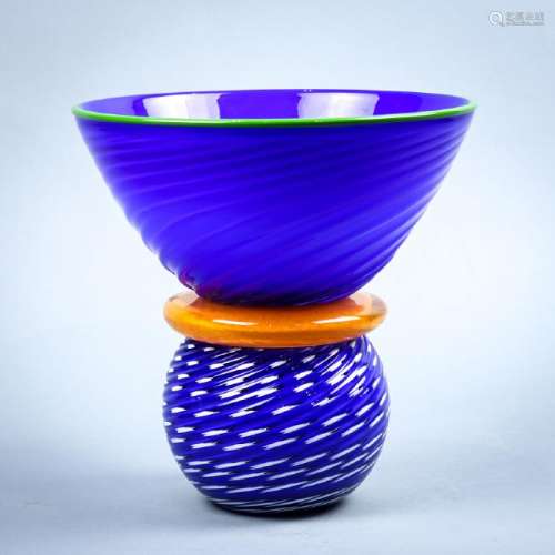 Gordon Pizzichillo art glass vase