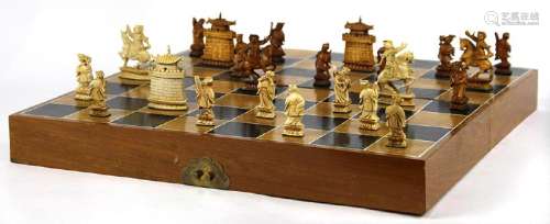 Asian chess set, 20th Century, the hinged board