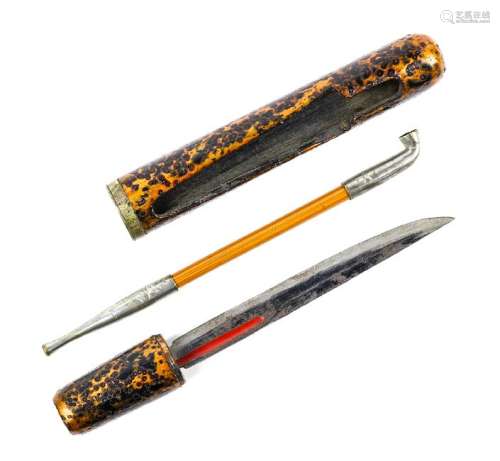 Japanese Pipe-set, Tanto dagger