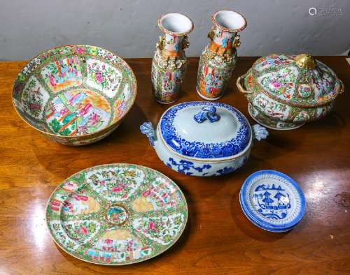 Chinese Export Blue-and-White Porcelain, Rose Medallion