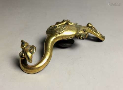 An Antique Bronze Phoenix Figure Hook