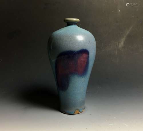A Purple-Splashed Jun-Glazed Vase