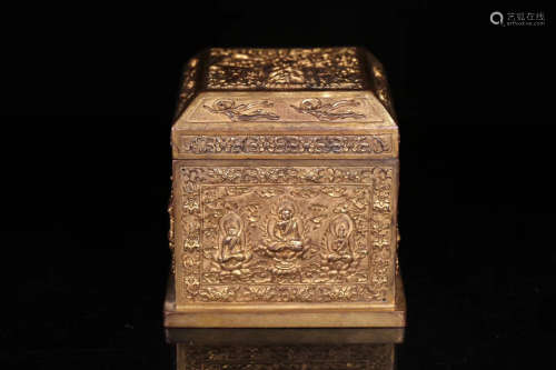17-19TH CENTURY, A BUDDHA PATTERN GILT BRONZE BOX, QING DYNASTY