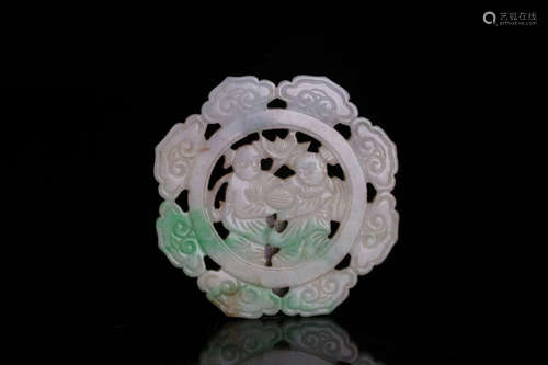 17-19TH CENTURY, A CHILDREN DESIGN OLD JADEITE FLOWER SHAPE MEDAL, QING DYNASTY