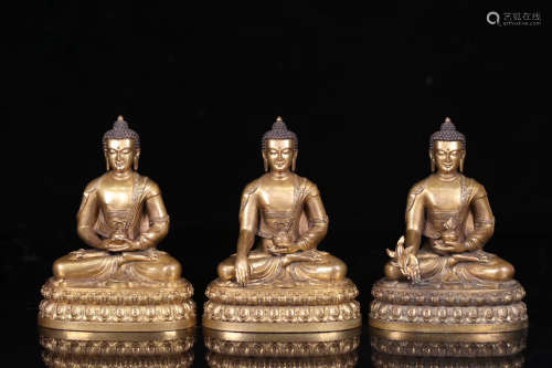 17TH CENTURY, A SET OF BUDDHA DESIGN GILT BRONZE STATUE
