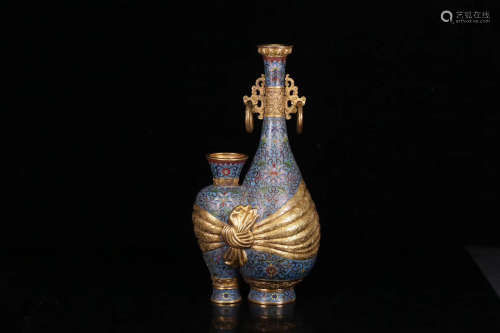17-19TH CENTURY, A PALACE STYLE LOTUS PATTERN CLOISONNE CONJOINED BOTTLE, QING DYNASTY