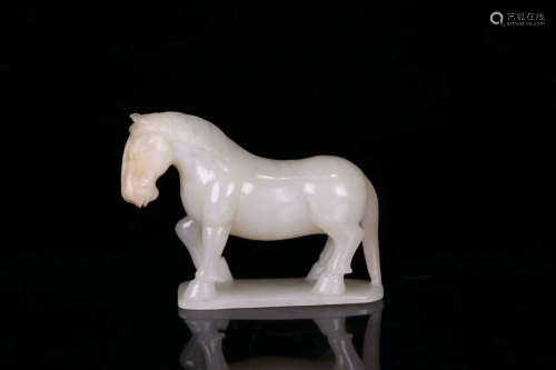 17-19TH CENTURY, A HORSE DESIGN OLD HETIAN JADE ORNAMANT, QING DYNASTY