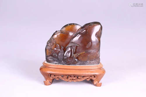 17-19TH CENTURY, A FISHERMAN PATTERN OLD AMBER ROCKERY ORNAMANT, QING DYNASTY