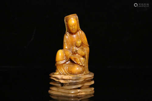 17-19TH CENTURY, A CARVED SONGZI AVALOKITESVARA  FIELD YELLOW STONE ORNMENT,QING DYNASTY