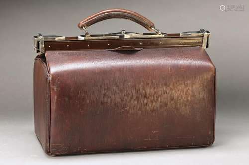 Larger doctor's bag, German, around 1920/30, cowhide