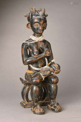 fancy mother-child-representation, Ashanti, Ghana