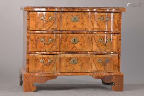 Baroque chest of drawers, made by using ancient