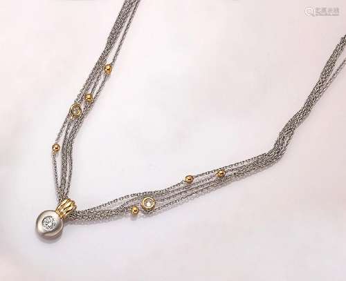 Platinum necklace with brilliants