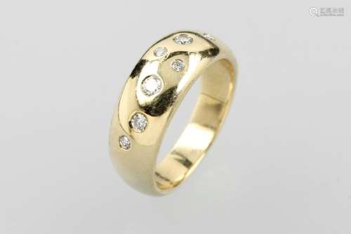 14 kt gold ring with brilliants