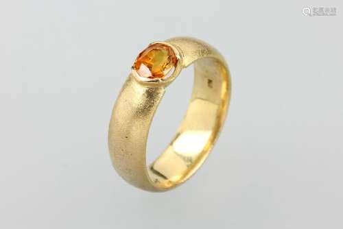 18 kt gold ring with sapphire