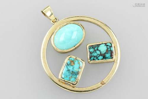 14 kt gold pendant with turquoise