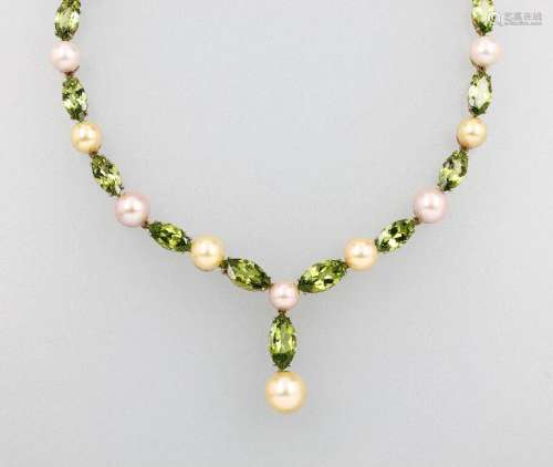 18 kt gold necklace with peridots and culturedfresh