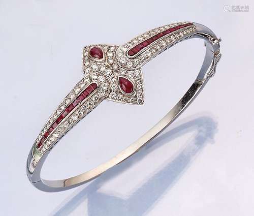 14 kt gold bangle with brilliants and rubies