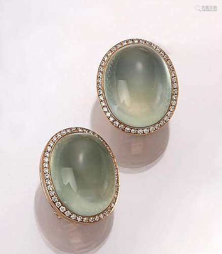 Pair 18 kt gold earrings with prenithes and brilliants