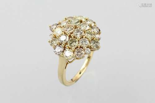 18 kt gold ring with diamonds