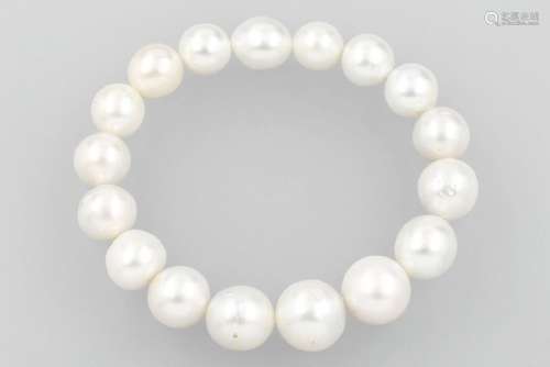 Bracelet made of south seas cultured pearls