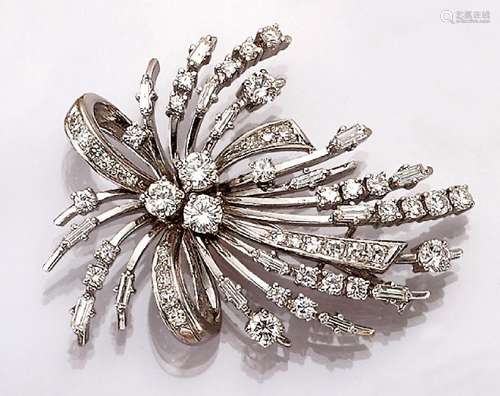 14 kt gold bow brooch with diamonds