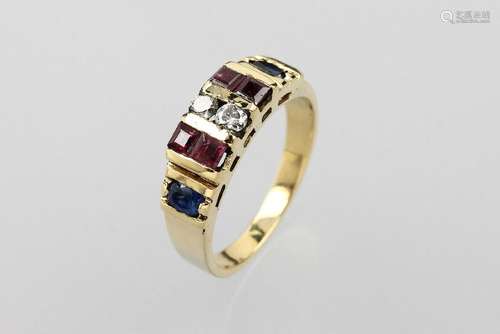 18 kt gold ring with coloured stones and brilliants