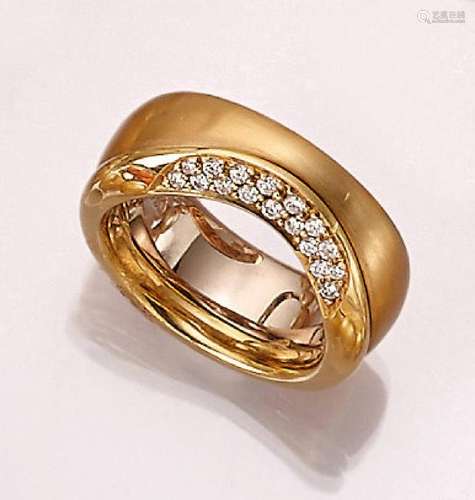 18 kt gold ring with brilliants