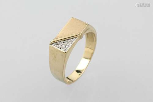 14 kt gold ring with diamonds