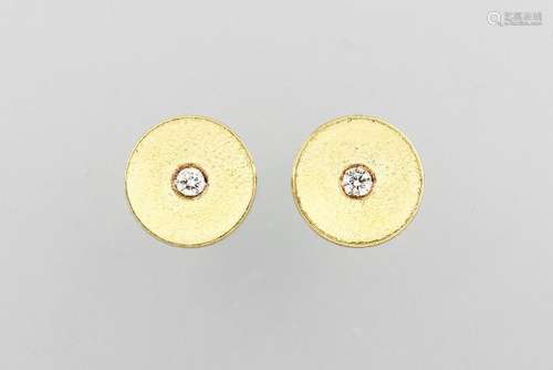 Pair 18 kt gold earrings with brilliants